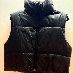 Black Puffer Vest 🖤✨❄️